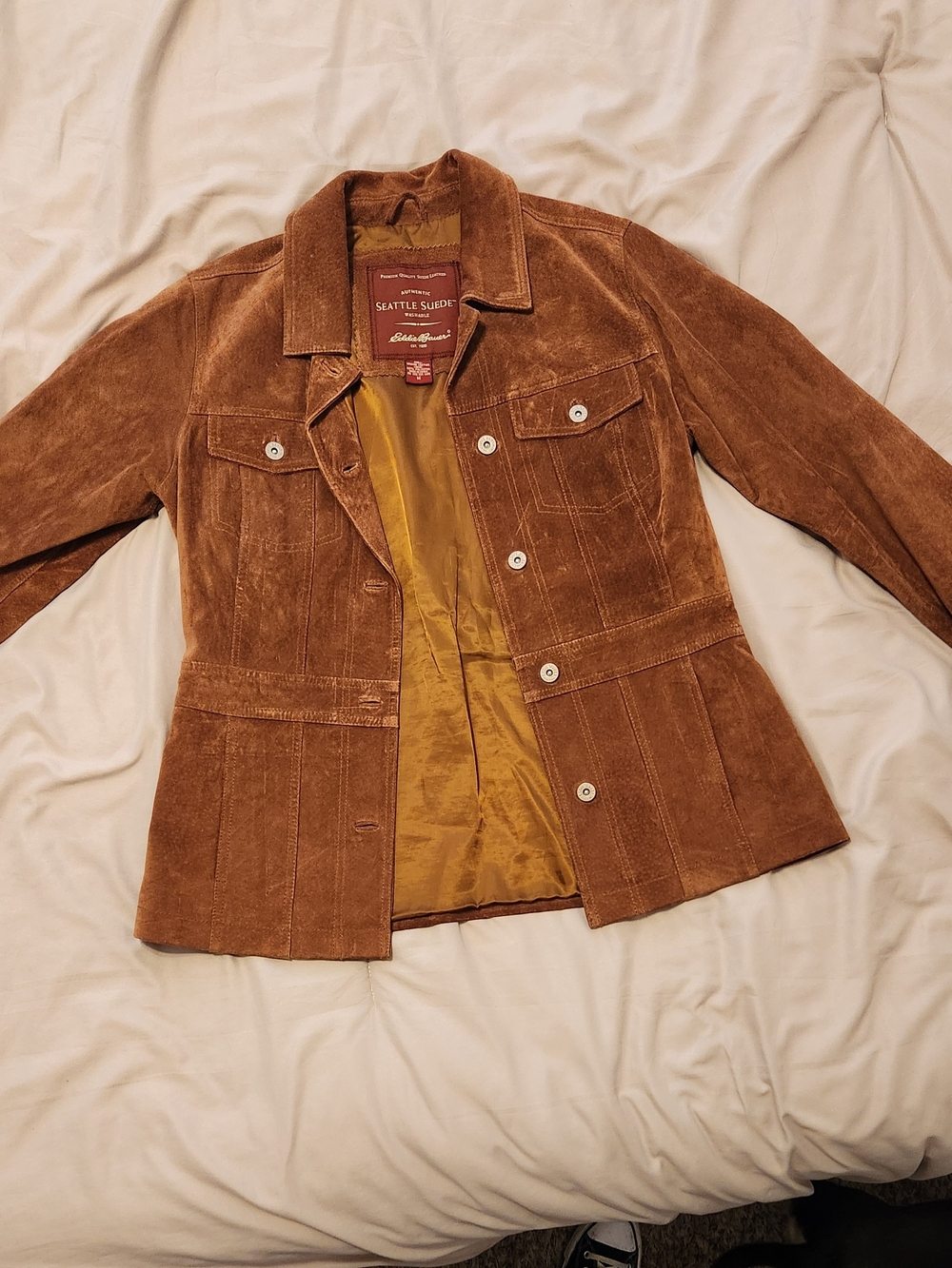 Eddie Bauer Women’s Suede Jacket in Chestnut - Picture 2 of 2